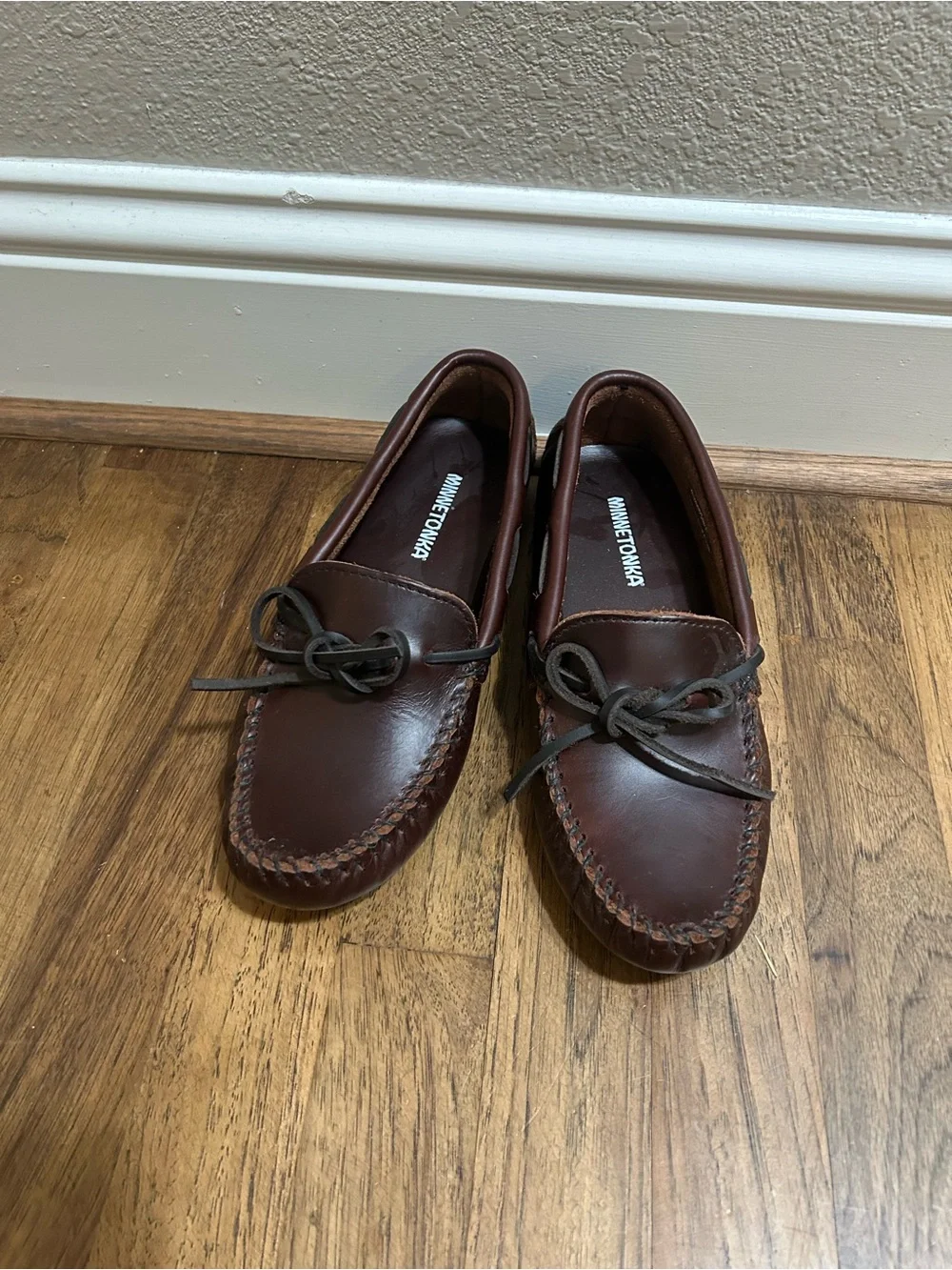 Minnetonka Men’s Dark Brown Leather Moccasin Slip-Ons